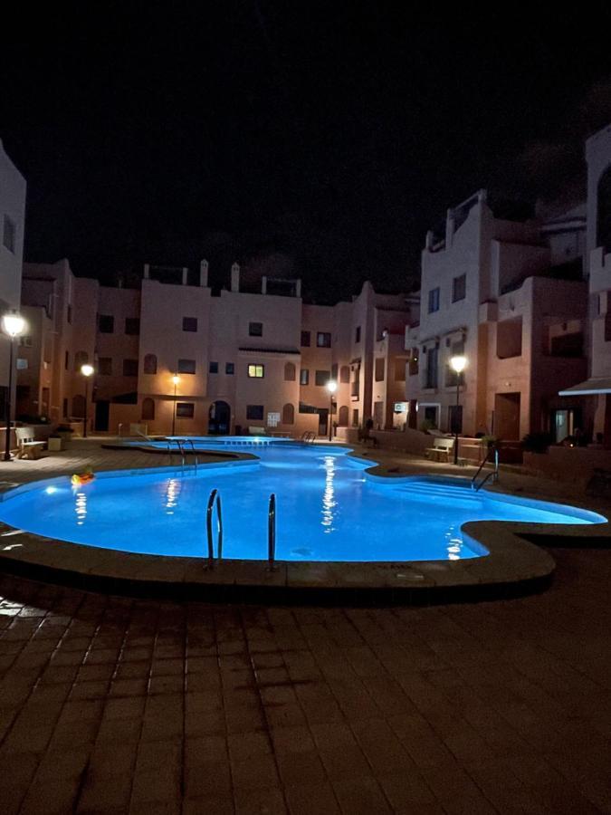 Three Bedroom Apartment With Pool In Торевьиа Экстерьер фото