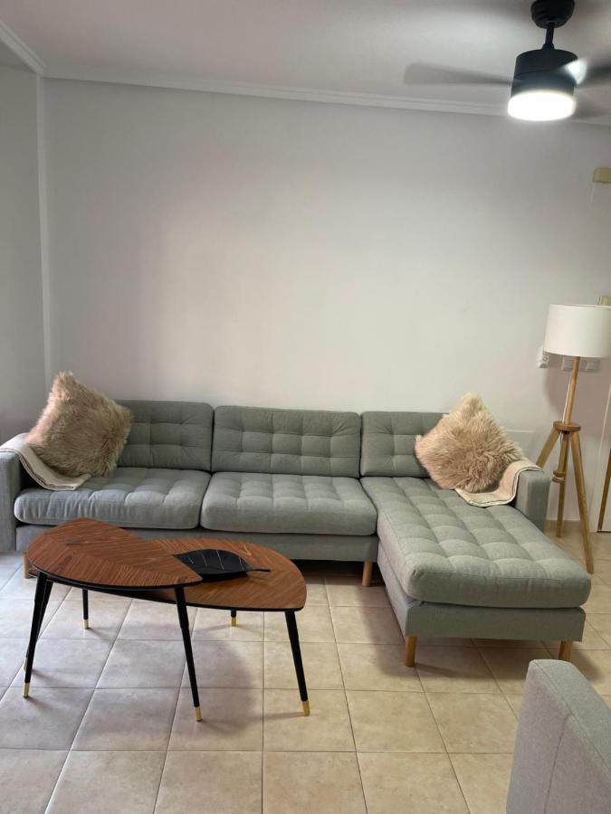 Three Bedroom Apartment With Pool In Торевьиа Экстерьер фото
